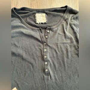 True Y2K old navy Henley top